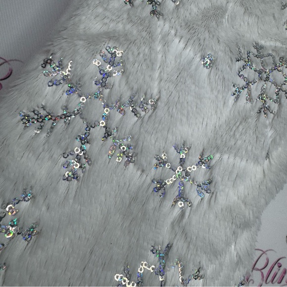 Stocking sparkly snow flakes holographic sequins furry white hanging Christmas - Picture 5 of 6
